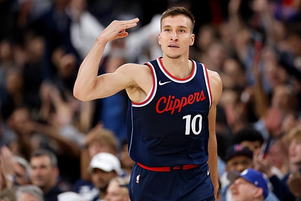 开云在线直播-交易截止日前，他必被送走！博格丹成保罗后快船最想送走之人