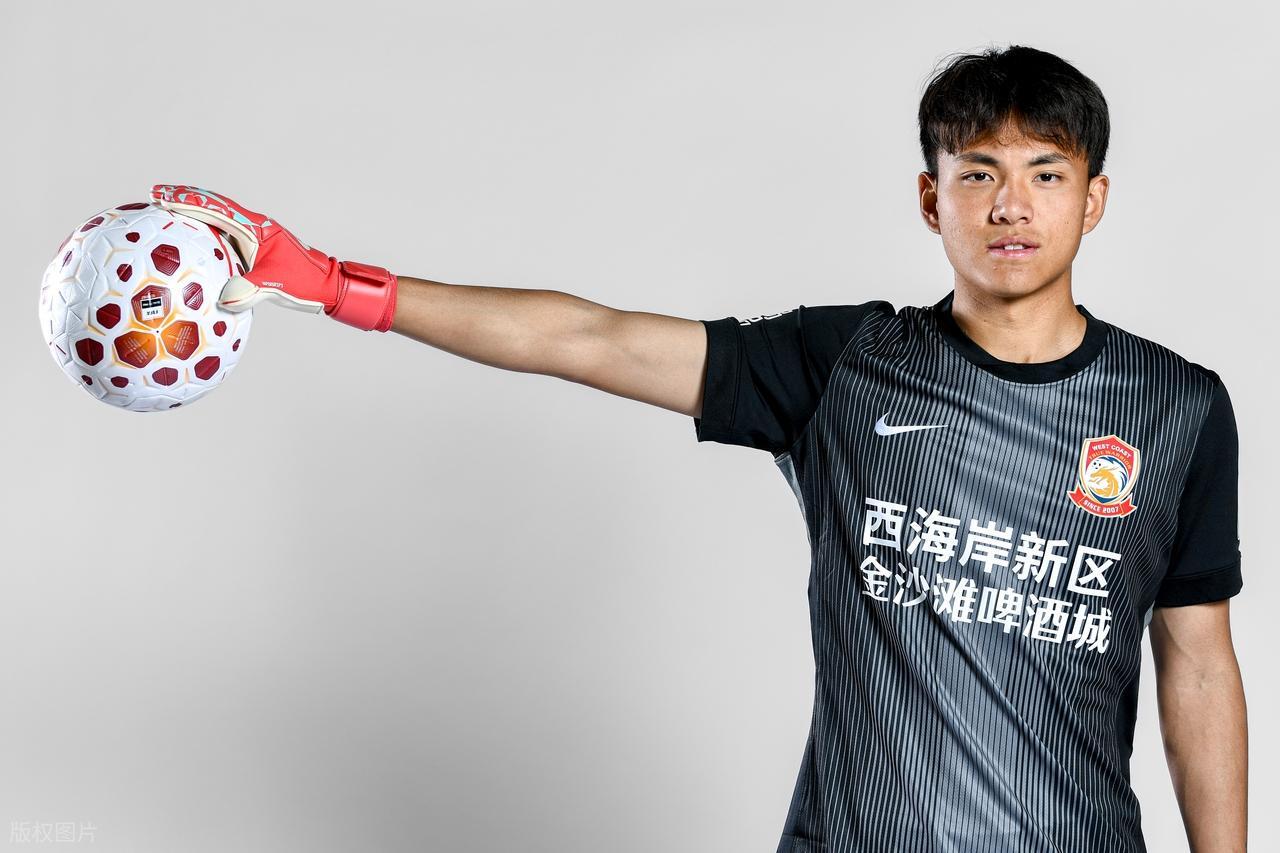 开云体育-青岛西海岸也是豪门！国足门将李昊回应为何不去豪门，获赞情商高