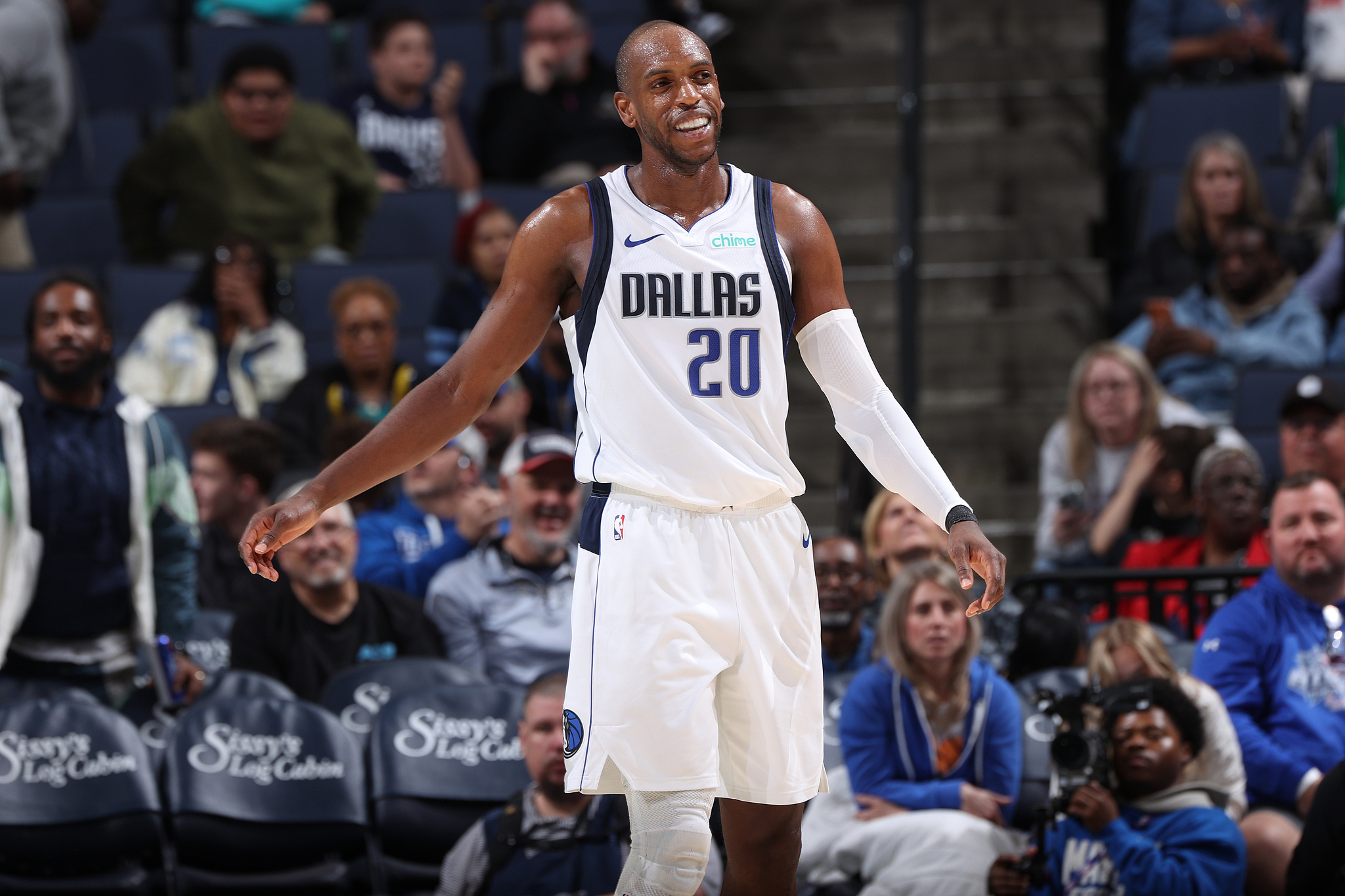 米德尔顿35分创独行侠生涯得分新高 独行侠力克灰熊